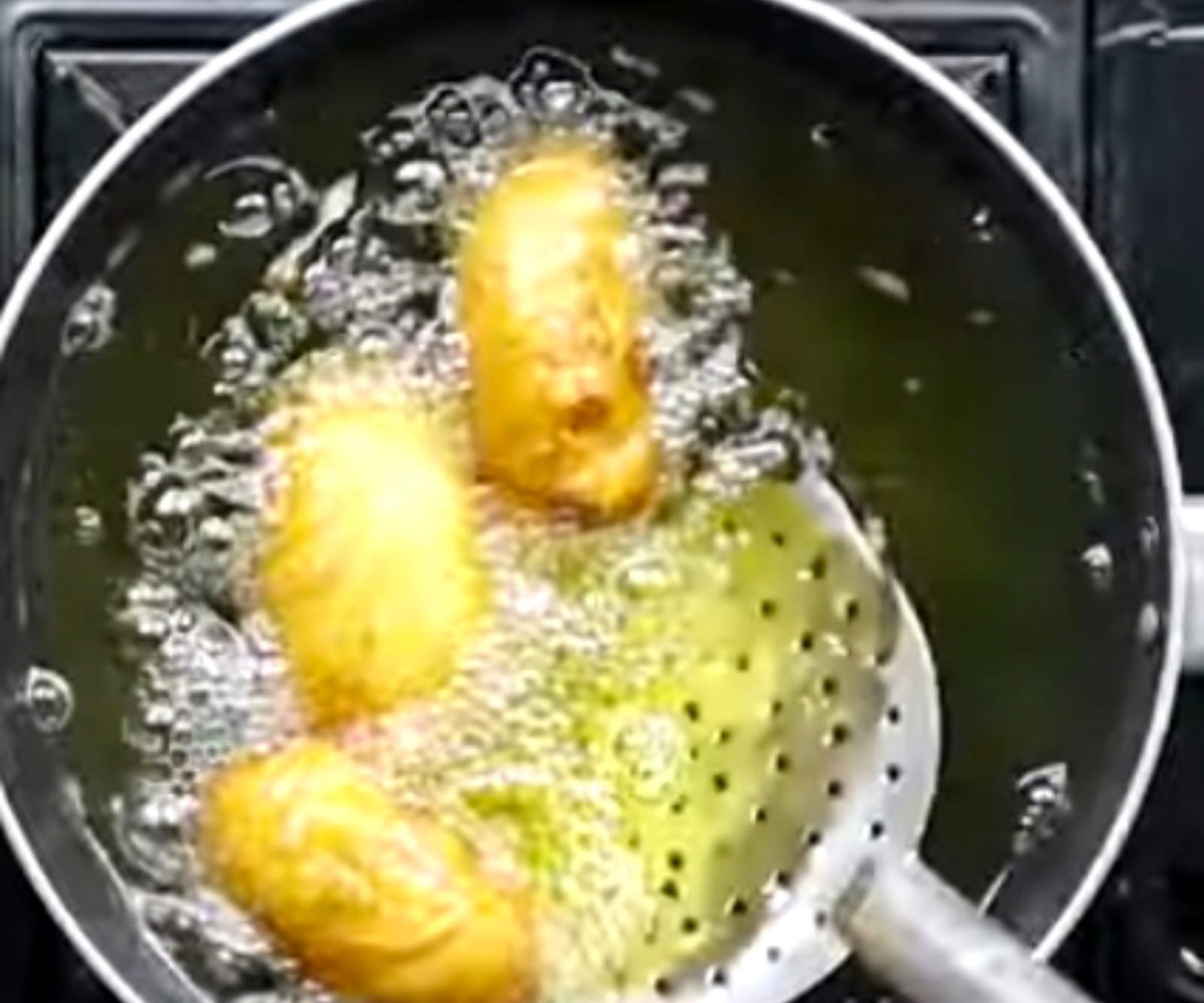 Crispy Aloo Bread Roll